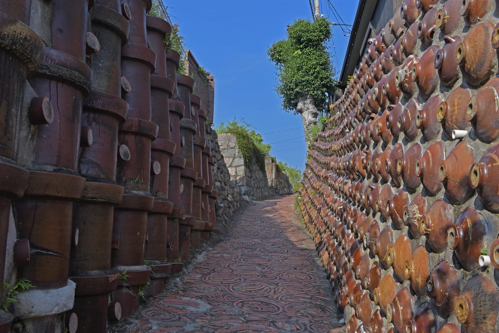 Tokoname Pottery Footpath & the Giant Lucky Cat